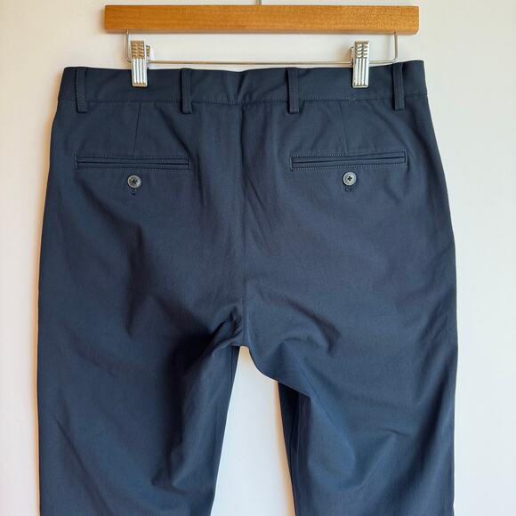 Club Monaco Connor Tech Pant Mens 31X32 Navy Blue Tapered Slim Pants Stretch - Picture 9 of 16